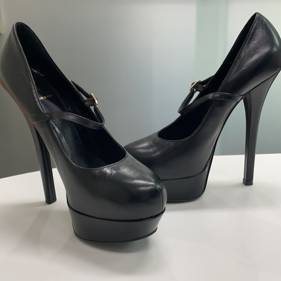 Fendi heeled black shoes - Picture 3 of 3